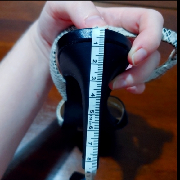 AVAILABLE ONLY IN THE BUNDLE, Fugitive By Francesco Rossi, From Paris, size 37. - Picture 11 of 11